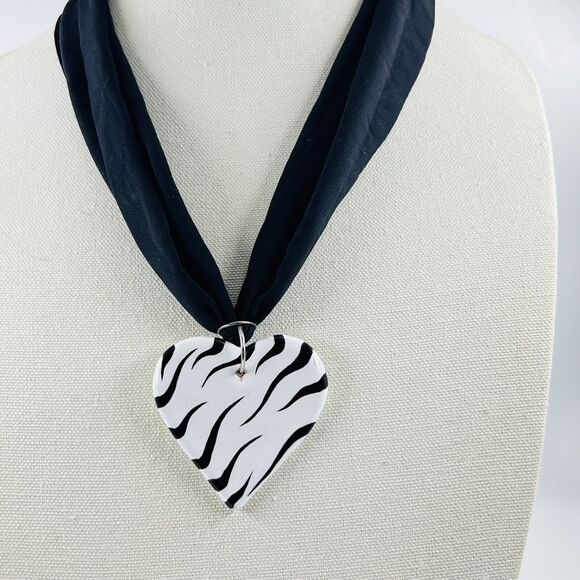 Handmade Puebla Mexico Ceramic Heart Pendant Necklace Scarf Zebra Tiger Stripes - Picture 1 of 6